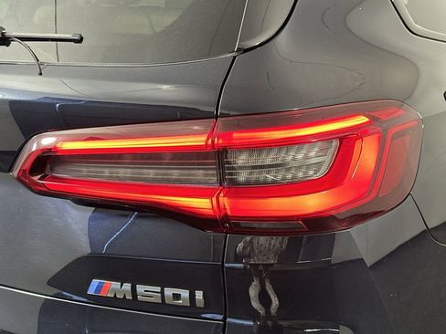 Used 2020 BMW X5 M50i w/ Premium Package image 26
