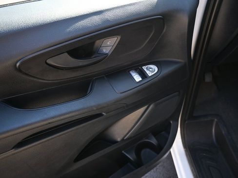 Used 2021 Mercedes-Benz Metris w/ Premium Safety Package image 7