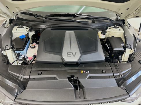 Used 2023 Kia EV6 Wind image 35