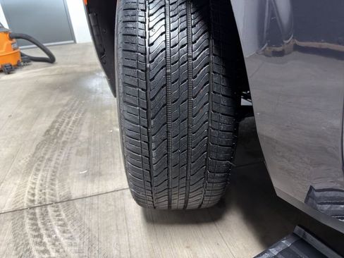 Used 2023 GMC Yukon XL Denali Ultimate image 28