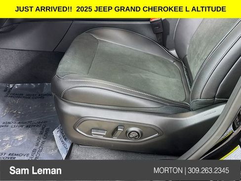 New 2025 Jeep Grand Cherokee L Altitude image 18