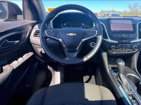 Used 2020 Chevrolet Equinox LT image 8