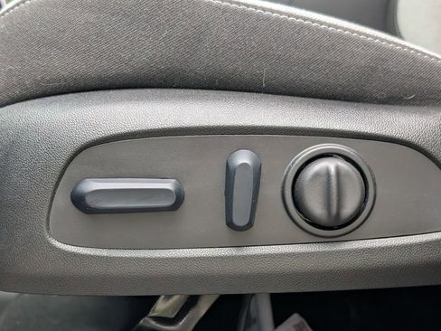 Used 2024 Chevrolet Equinox LS w/ LS Convenience Package FWD image 30