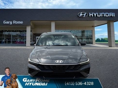 Certified 2025 Hyundai Elantra Sport FWD image 10