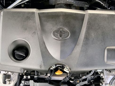 Used 2023 Toyota Camry LE FWD image 32