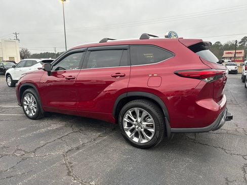 Used 2021 Toyota Highlander Limited image 4