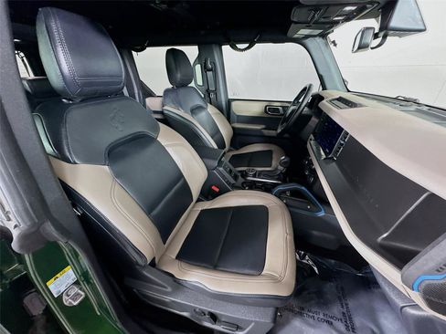 Used 2023 Ford Bronco Wildtrak AWD/4WD image 27