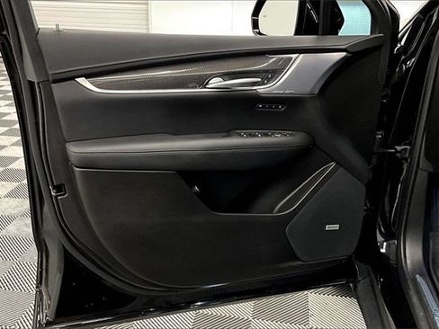 Used 2024 Cadillac XT5 Sportv image 18