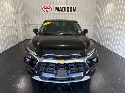 Used 2025 Chevrolet Blazer LT AWD/4WD image 7