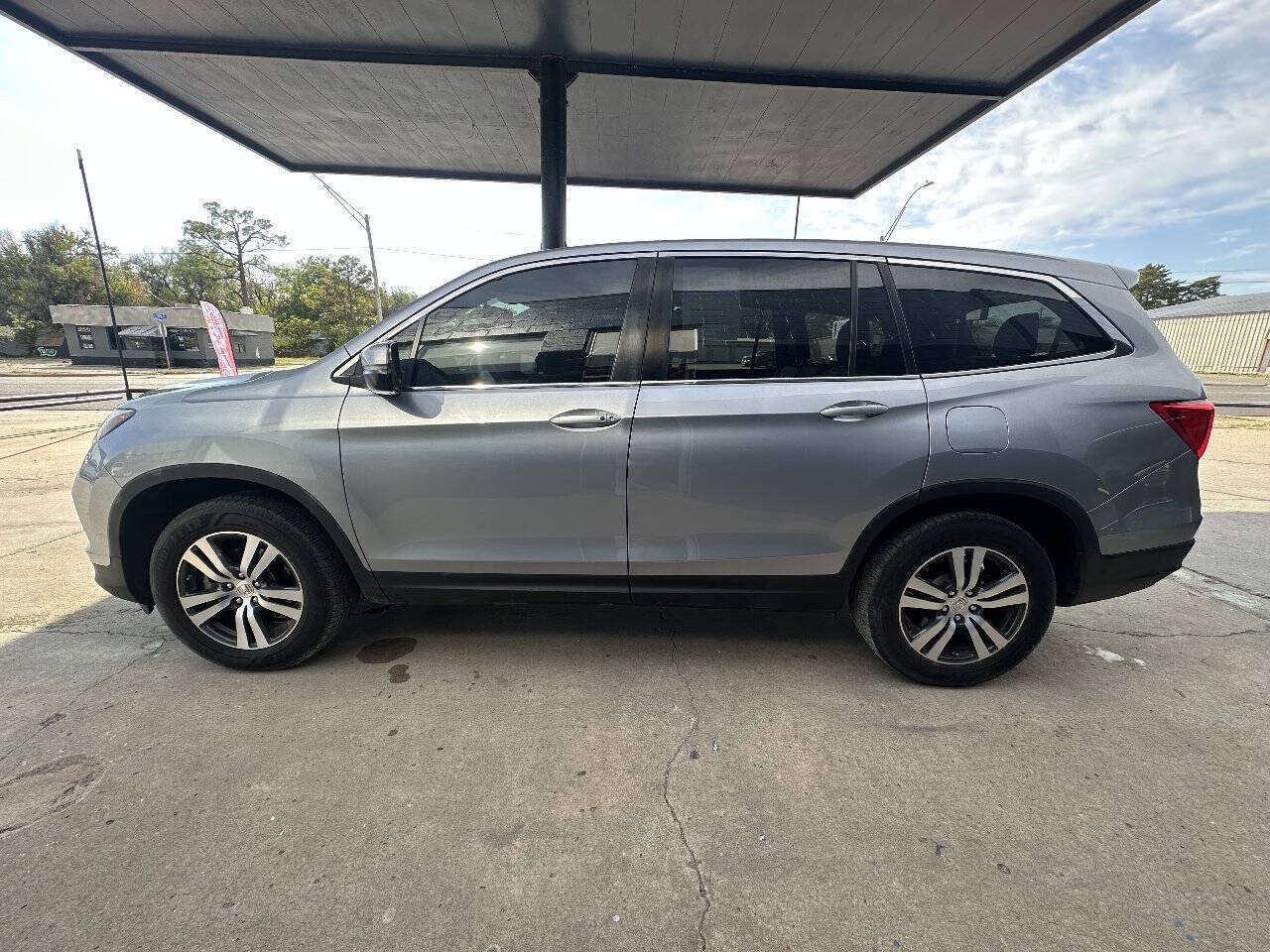 Used 2017 Honda Pilot EX-L image 5