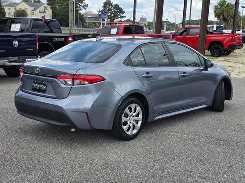 Used 2024 Toyota Corolla LE FWD image 5
