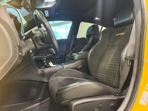 Used 2017 Dodge Charger R/T RWD image 19
