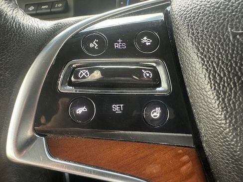 Used 2017 Cadillac Escalade ESV Luxury image 25