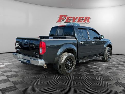 Used 2019 Nissan Frontier SV image 5