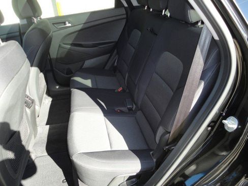 Used 2018 Hyundai Tucson Value w/ Cargo Package image 11