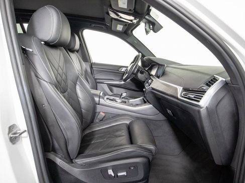 Used 2023 BMW X5 xDrive40i image 10
