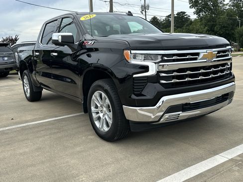 Certified 2023 Chevrolet Silverado 1500 LTZ AWD/4WD image 3
