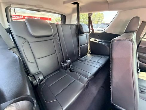 Used 2020 Chevrolet Suburban LT AWD/4WD image 24
