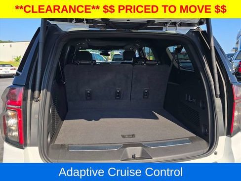 Certified 2024 Chevrolet Suburban RST w/ Luxury Package AWD/4WD image 31