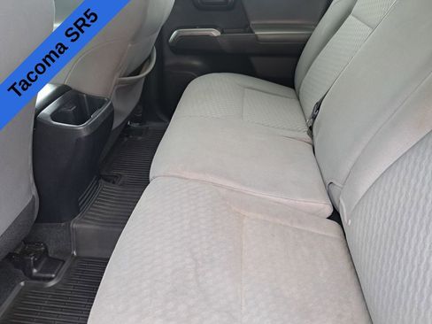 Used 2020 Toyota Tacoma SR5 AWD/4WD image 20