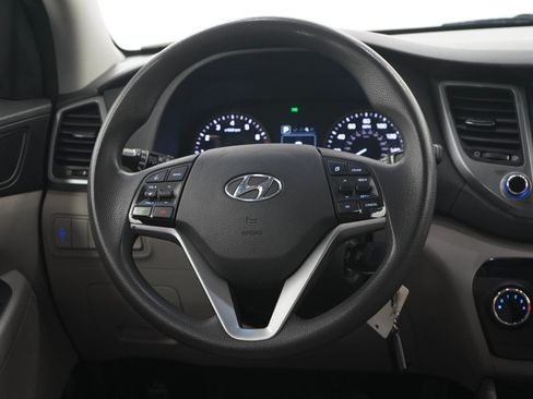 Used 2018 Hyundai Tucson SEL FWD image 16