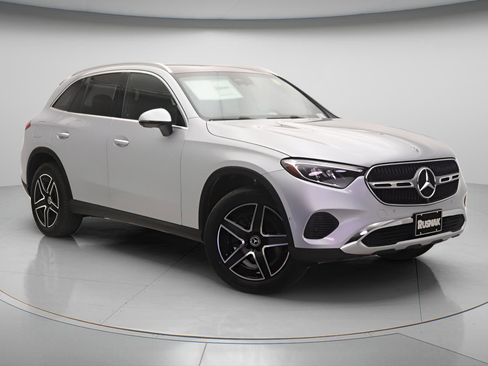 New 2026 Mercedes-Benz GLC 300 image 1