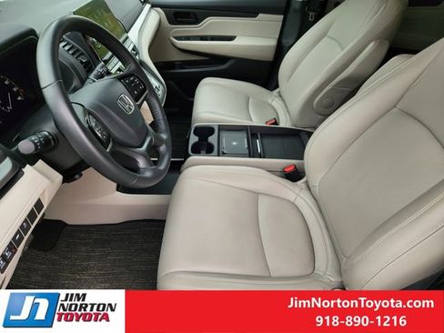Used 2025 Honda Odyssey EX-L image 13