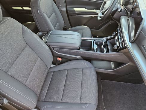 New 2026 Chevrolet Traverse LT w/ Midnight/Sport Edition AWD/4WD image 16