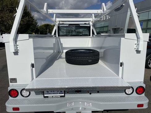 New 2025 Ford F350 XL w/ XL Chrome Package RWD image 32