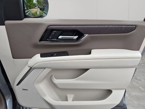 New 2026 GMC Yukon Denali w/ Sun & Power Step Package AWD/4WD image 15
