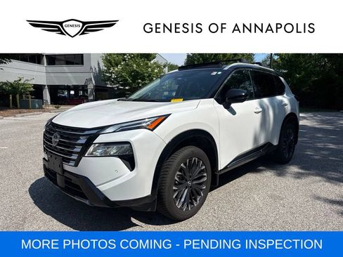 Used 2024 Nissan Rogue Platinum w/ Platinum Premium Package AWD/4WD image 3