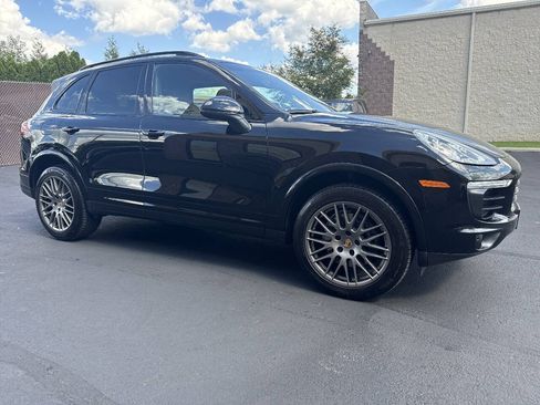 Used 2017 Porsche Cayenne Platinum Edition AWD/4WD image 8