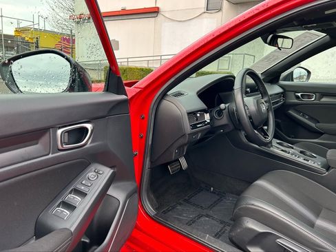 Used 2025 Honda Civic Sport image 9