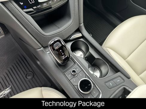 Certified 2025 Cadillac XT6 Sport w/ Technology Package AWD/4WD image 10