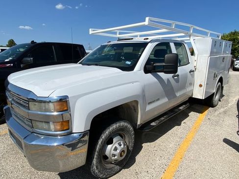 Used 2015 Chevrolet Silverado 3500 W/T RWD image 2