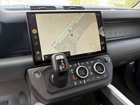 New 2026 Land Rover Defender 110 X-Dynamic SE AWD/4WD image 22