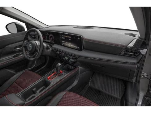 Used 2025 Nissan Kicks SR FWD image 17
