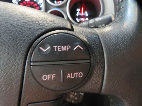 Used 2012 Toyota Sequoia Platinum AWD/4WD image 36