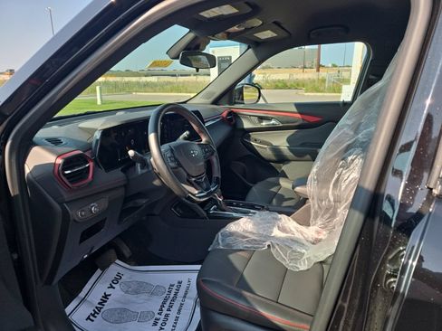 Used 2025 Chevrolet TrailBlazer RS w/ Driver Confidence Package AWD/4WD image 11