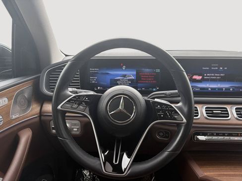Used 2024 Mercedes-Benz GLE 350 4MATIC image 16