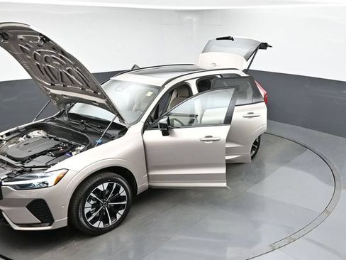New 2026 Volvo XC60 B5 Plus w/ Protection Package Premier AWD/4WD image 51