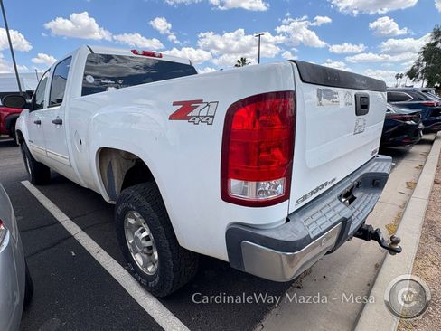 Used 2009 GMC Sierra 2500 SLE w/ Convenience Package image 4