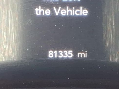 Used 2017 Chrysler Pacifica Limited w/ UConnect Theater Package FWD image 20