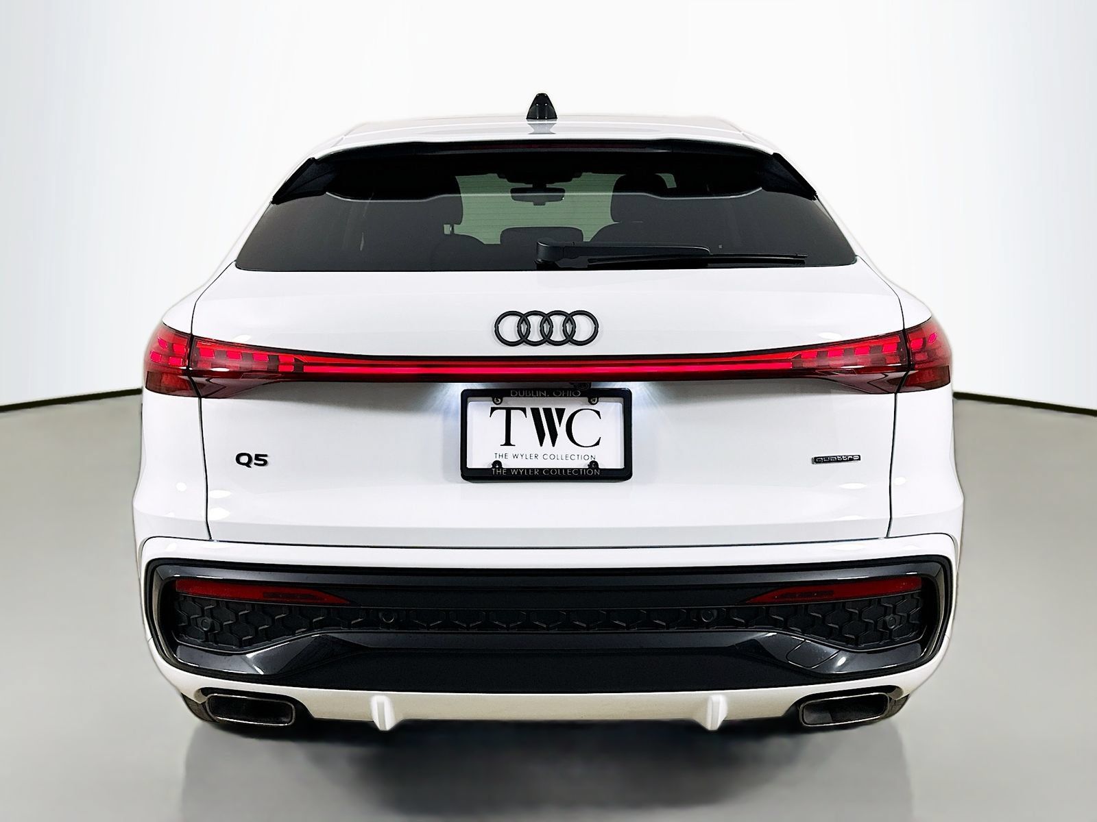 New 2026 Audi Q5 Premium Plus AWD/4WD image 6