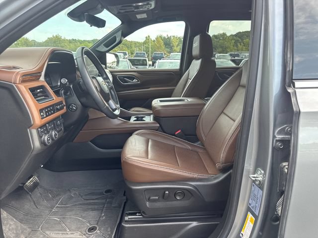 Used 2024 Chevrolet Tahoe High Country AWD/4WD image 19