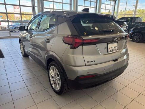 New 2027 Chevrolet Bolt LT FWD image 38