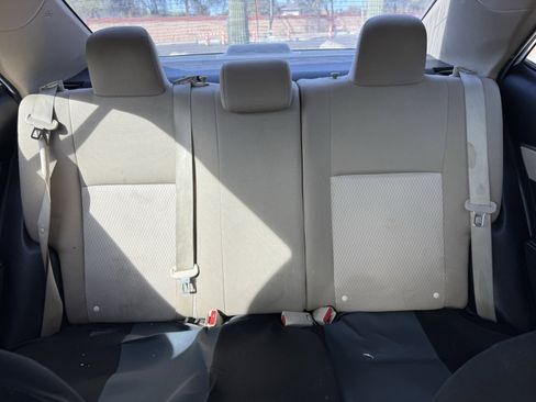 Used 2014 Toyota Corolla LE image 17