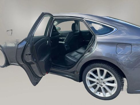 Used 2013 Toyota Avalon Limited image 16