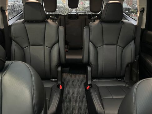 Used 2025 Subaru Ascent Touring image 27