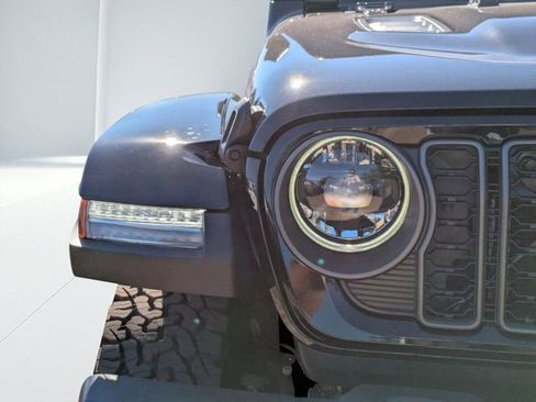 New 2026 Jeep Wrangler Unlimited Rubicon AWD/4WD image 8
